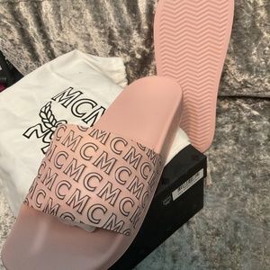 MCM slides
